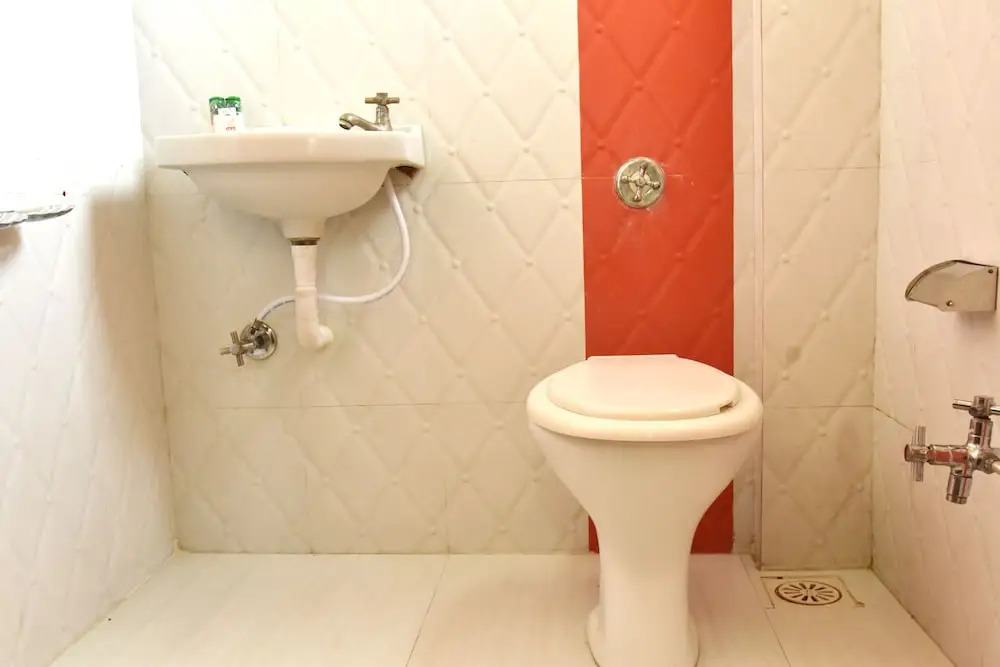 OYO 7421 Hotel Relex