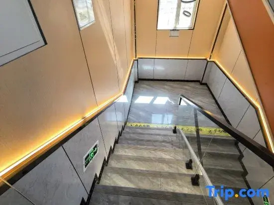 Jiuzhi Loyalty Business Hotel