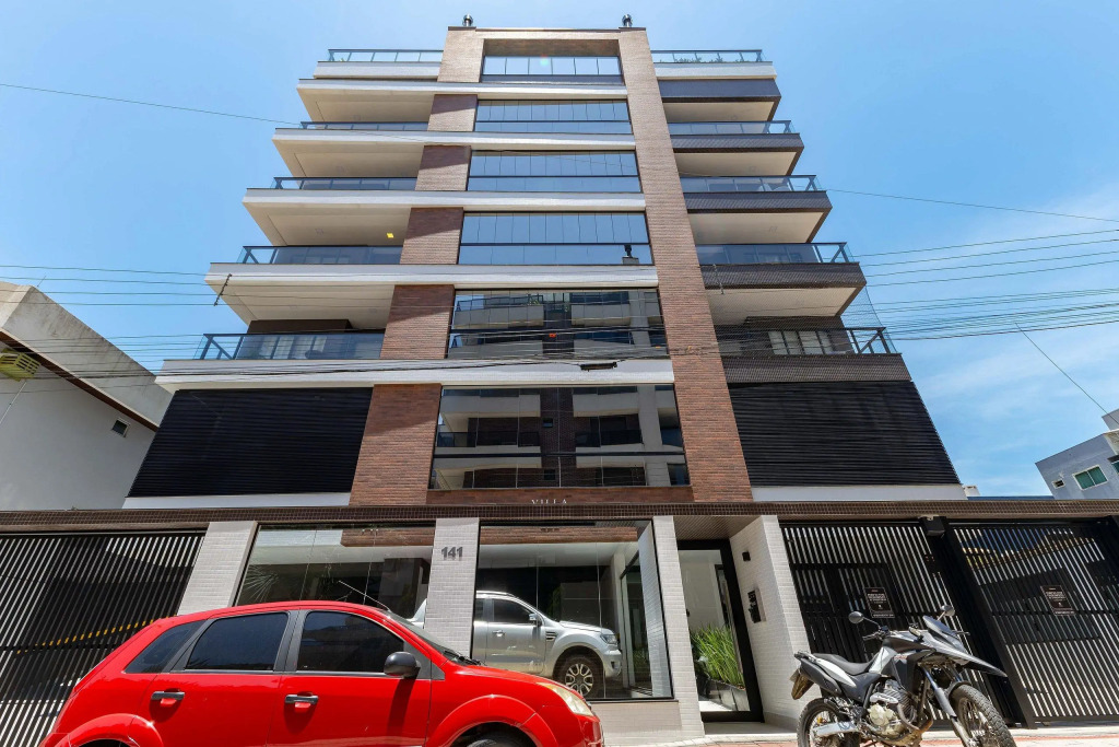 Luxuoso Loft em Condomínio com Piscina a 150m do Mar