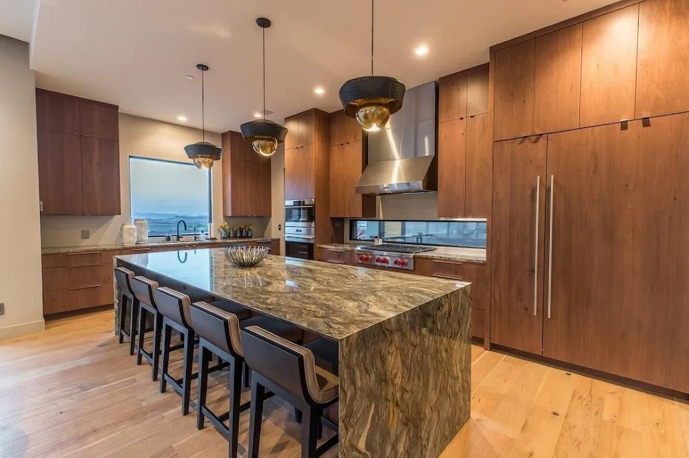 Secluded Padre Canyon Luxury 5 Bedroom Home