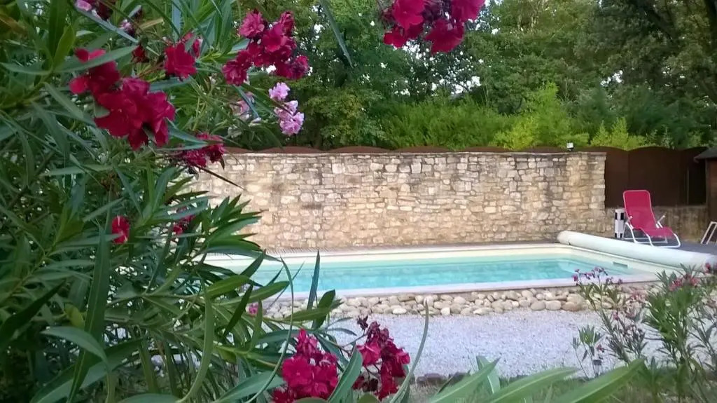Villa charmante à Arpaillargues-et-Aureillac avec piscine privée