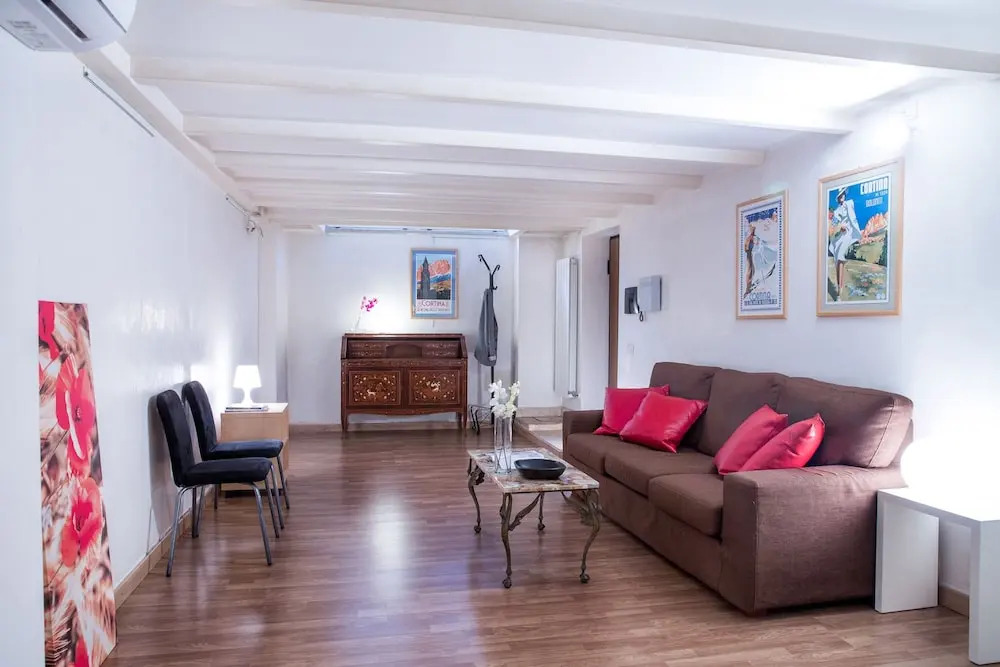 Monti Colosseum Accommodation