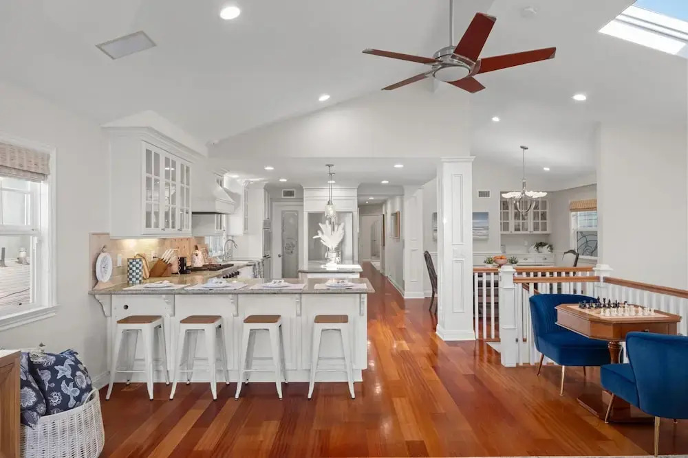 4br Beach House Steps From Sand - AC Parking BBQ