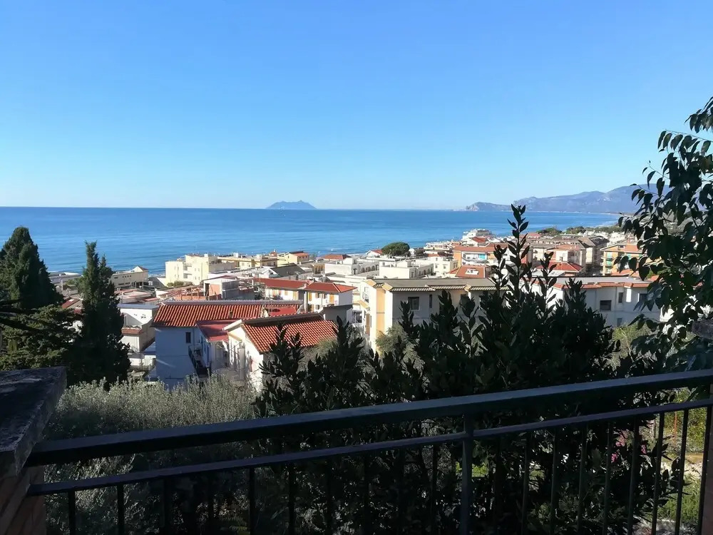 Tiffany Apartment With sea View Terrace in the Center of Sperlonga