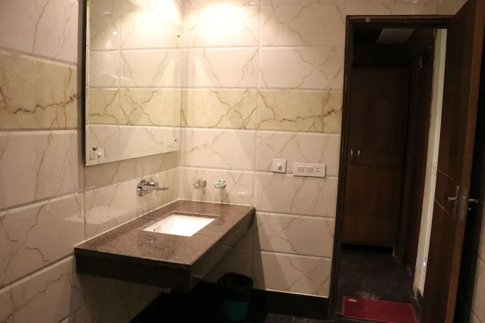 Palmdale Hotel & Resort