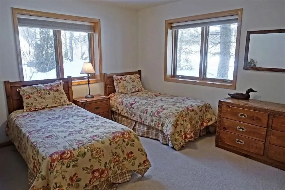 4515 Big Horn Rd (208212-6039) - 4 Br Home