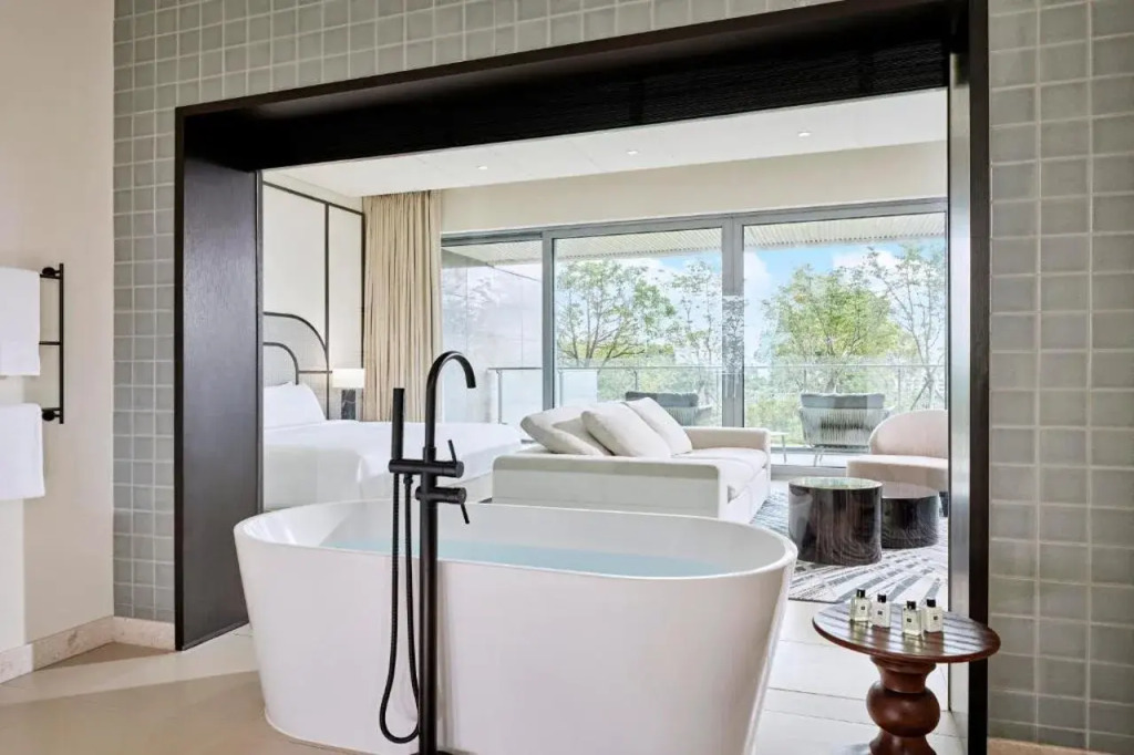 Grand Josun Hill Suite