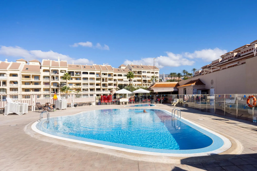 Home2Book The Heights Los Cristianos, Pool
