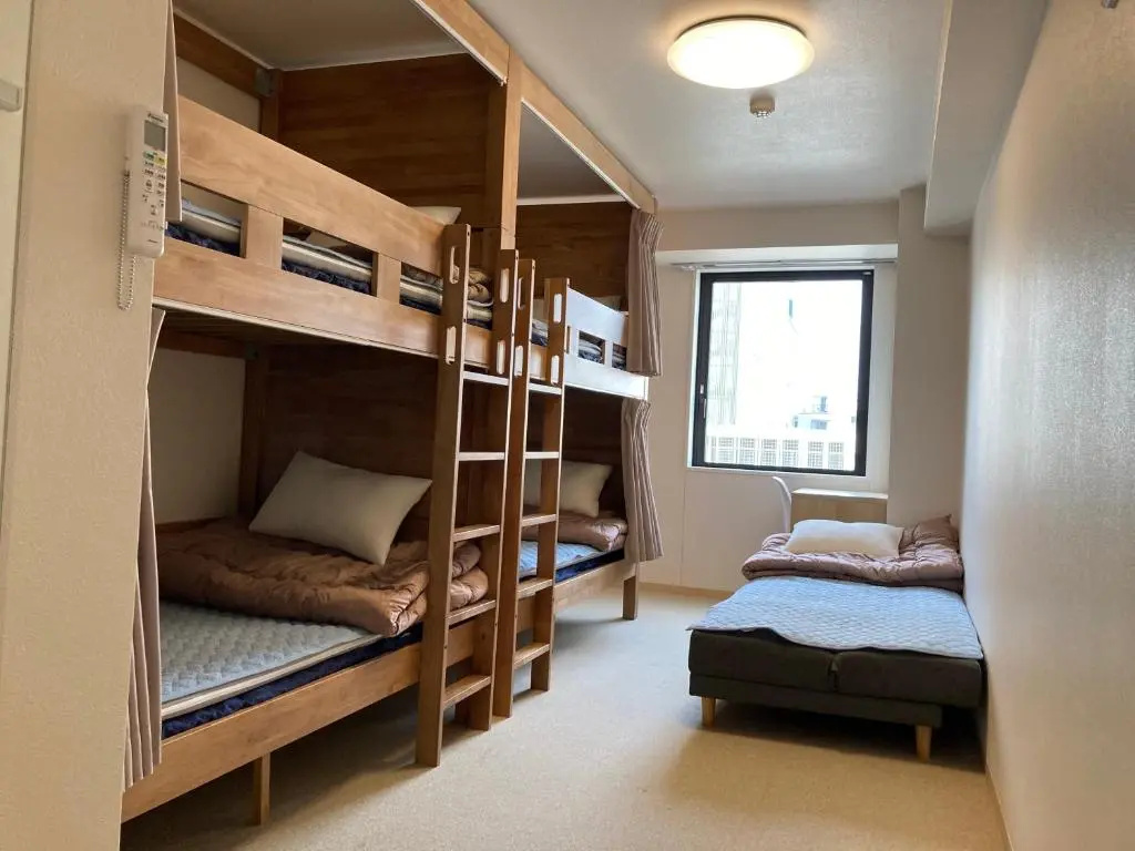 TOKYO/Shinjuku & Shibuya 10mins/5mins walk to subway stiaon/Kichijoji 15mins/Shimokitazawa 5mins/Louis House