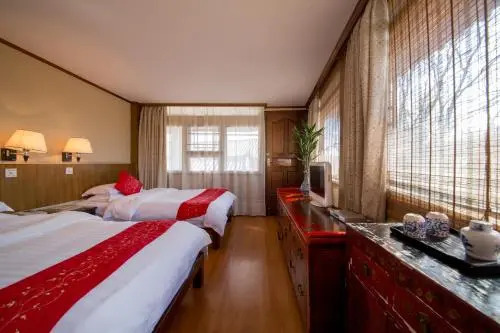 Zen Holiday Inn (Lijiang Ancient City Sifang Street)