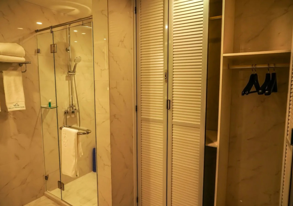 Qingdao Galaxy Holiday Hotel