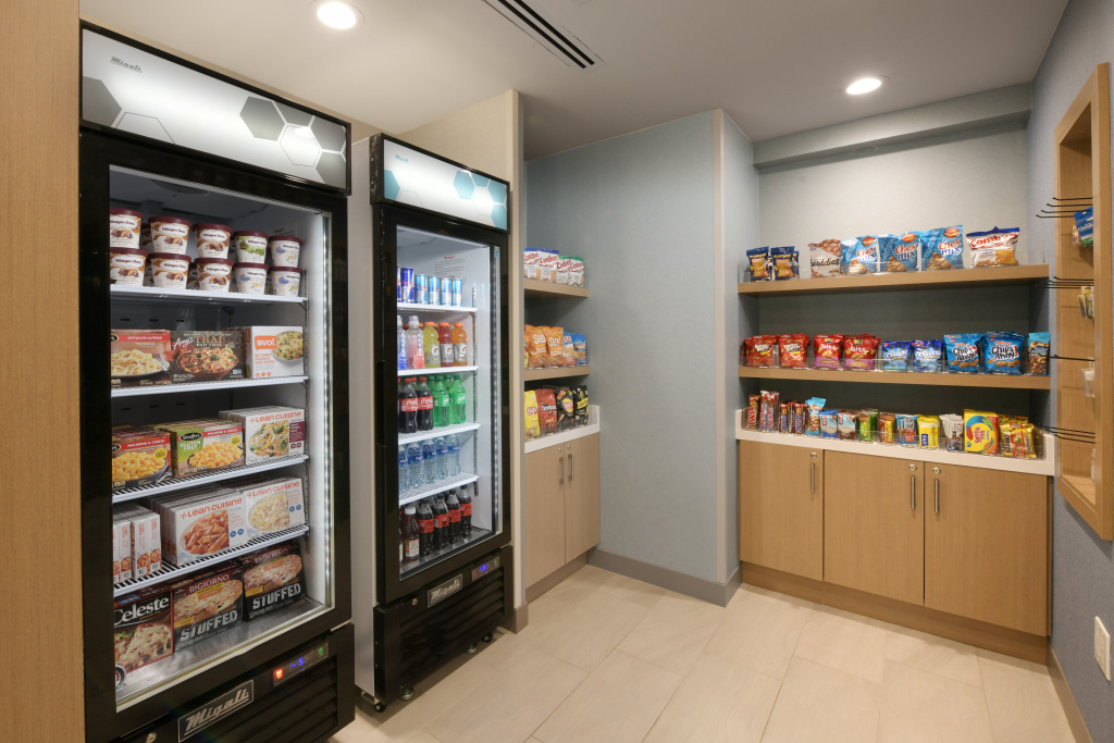 Holiday Inn Express & Suites - Williamstown - Glassboro by IHG
