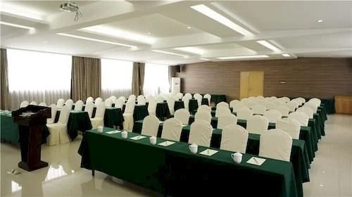 Peninsula International Hotel