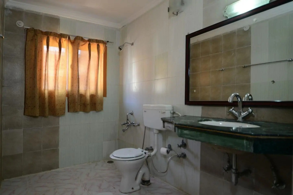 Hotel Abshar