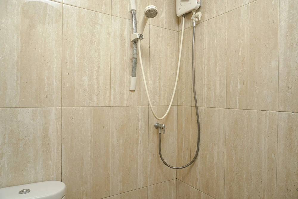 Brand New and Modern 3BR Grand Palace Kemayoran Apartment