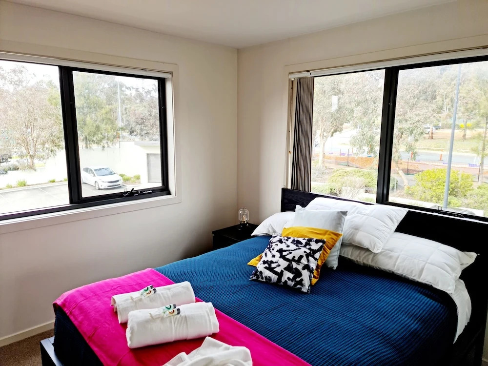 Qure Restaurant and Apartments Canberra Bruce
