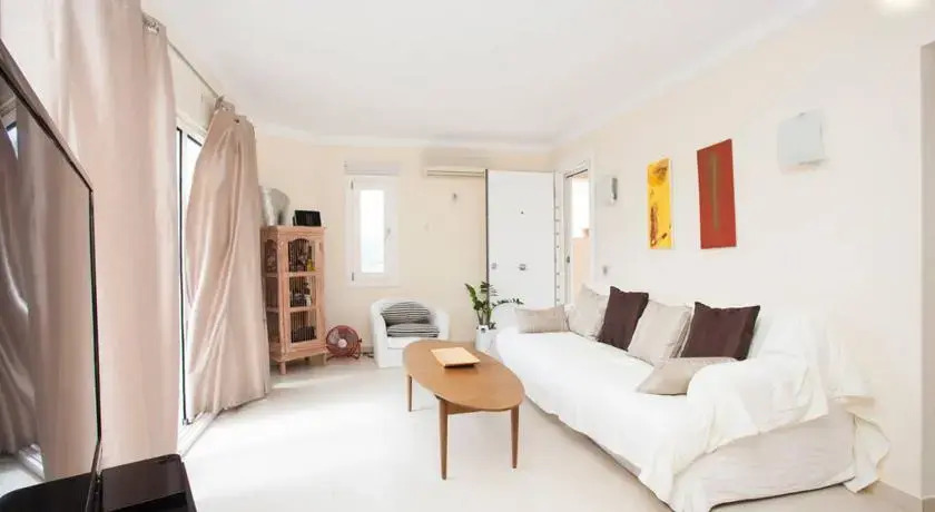 Cami Vell Apartment