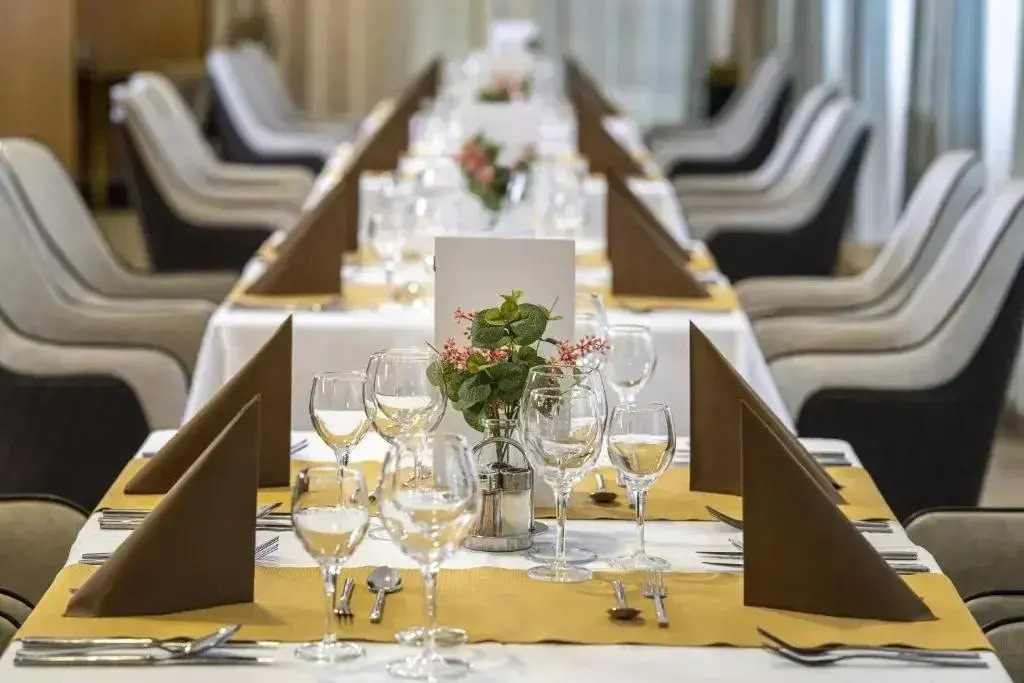 Willis Hotel Business & Wellness