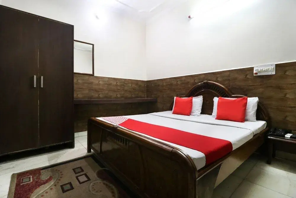 Spot On 46852 Hotel Pal Regency