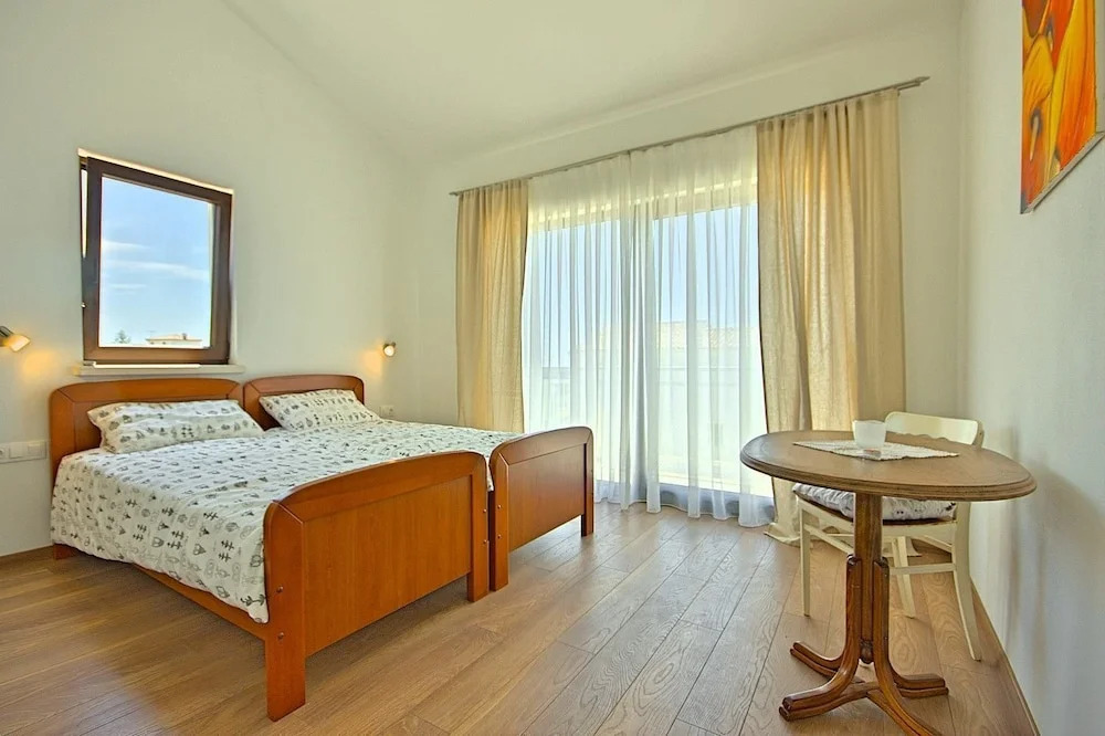 Villa Nira by Villas Holiday