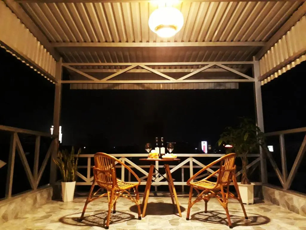 Adora Central Park hostel with rooftop and floating market tour