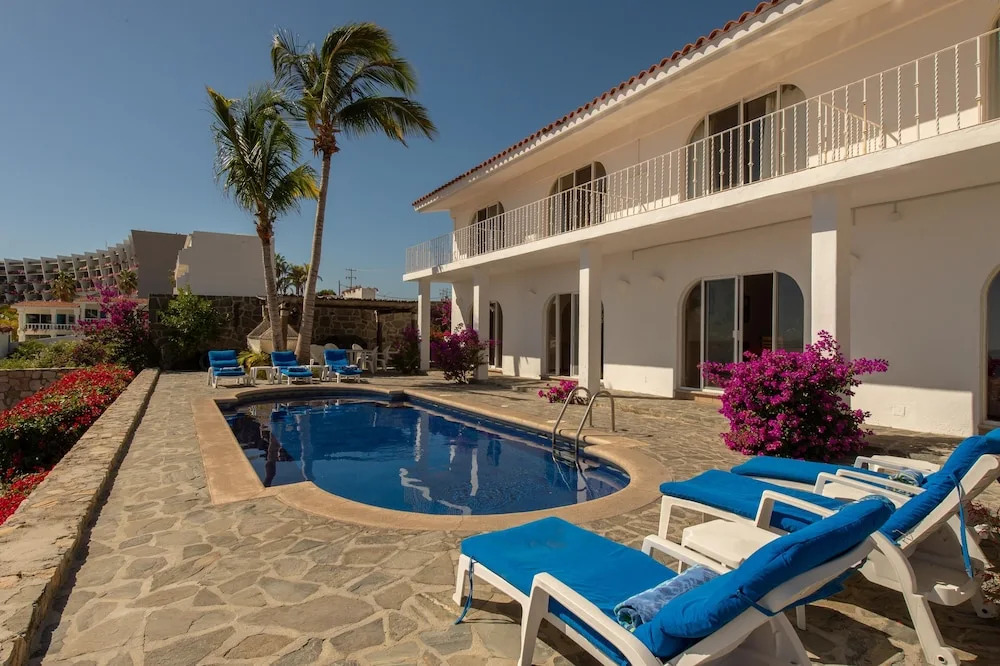 An Inviting 2BR Villa Oceano Located Just A Short Walk to the Beach