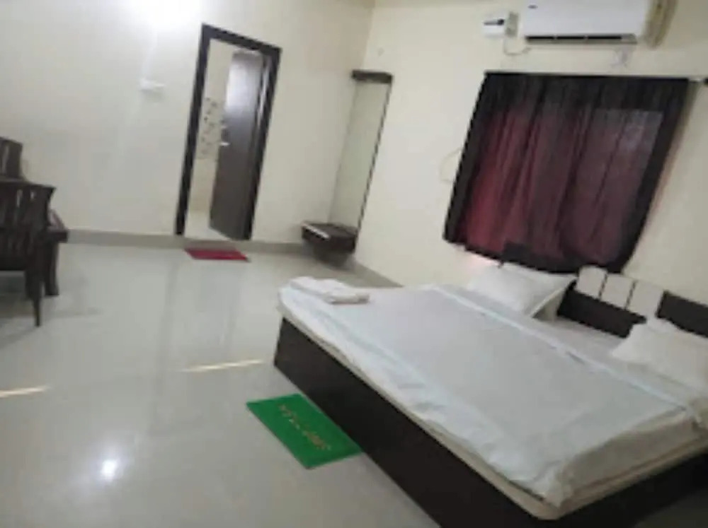 Goroomgo Deepsuchi Grand Deoghar