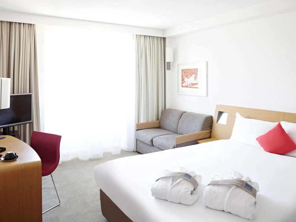 Novotel London Heathrow Airport M4 Jct. 4