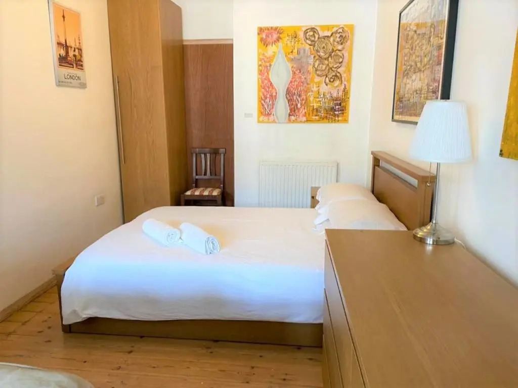 Studio Flat Without Kitchen at Kentish Town