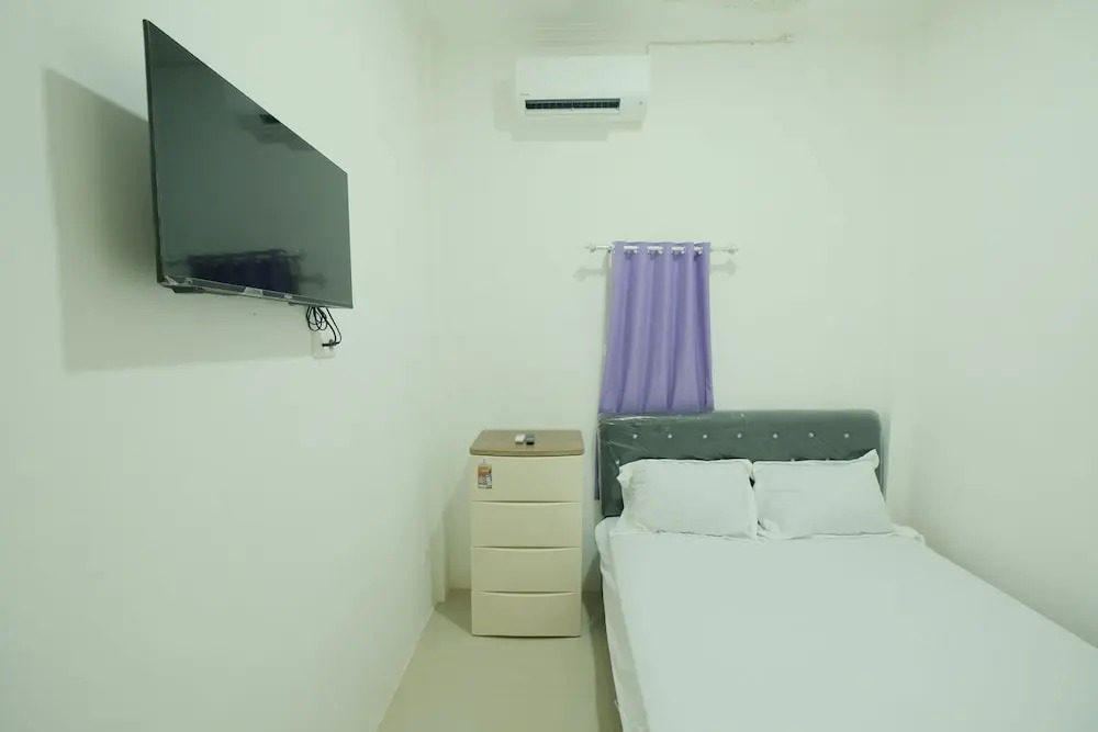 Hotel O Penginapan Permata Hijau Syariah Near Bukit Teletubbies