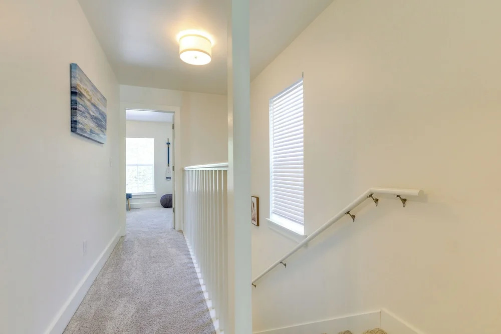1 Mi to Downtown: Modern Ocean Springs Cottage