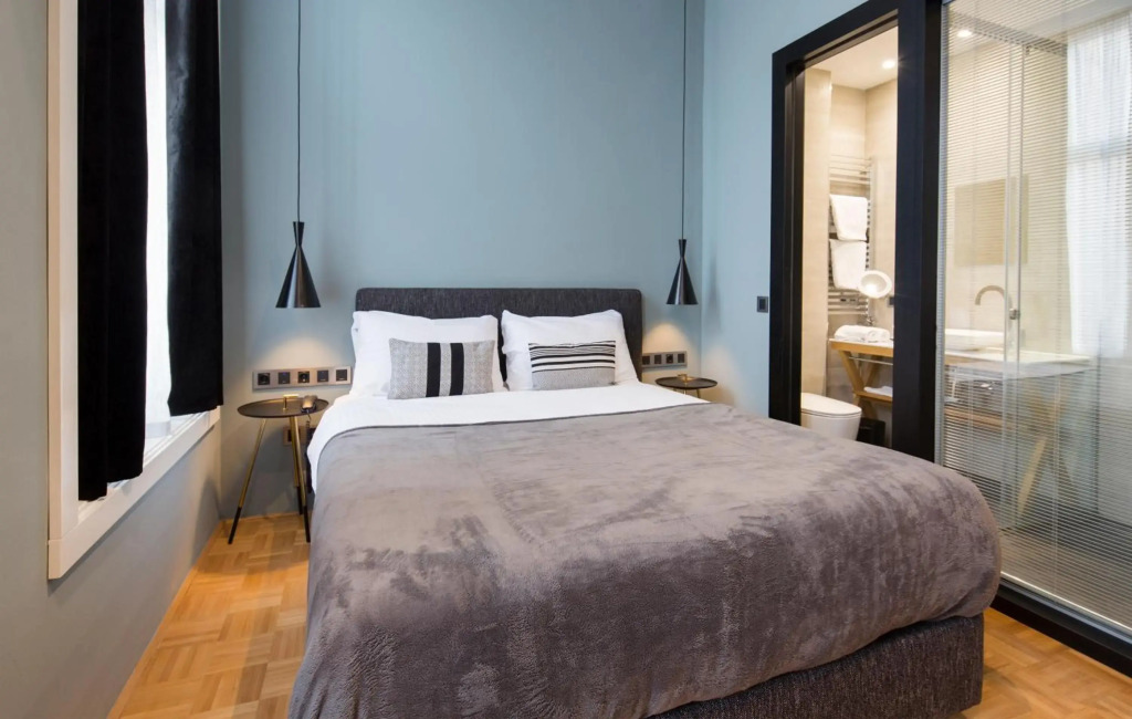 Quentin Zoo Hotel
