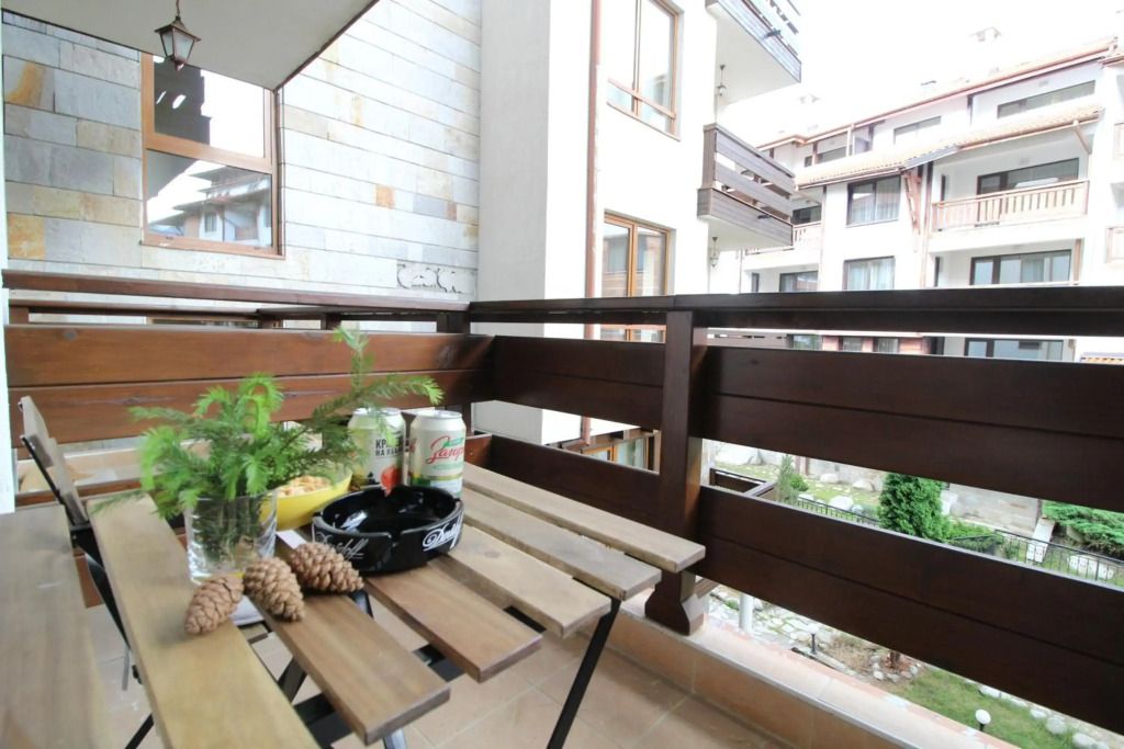 Pine Tree Apartment 2 - B7