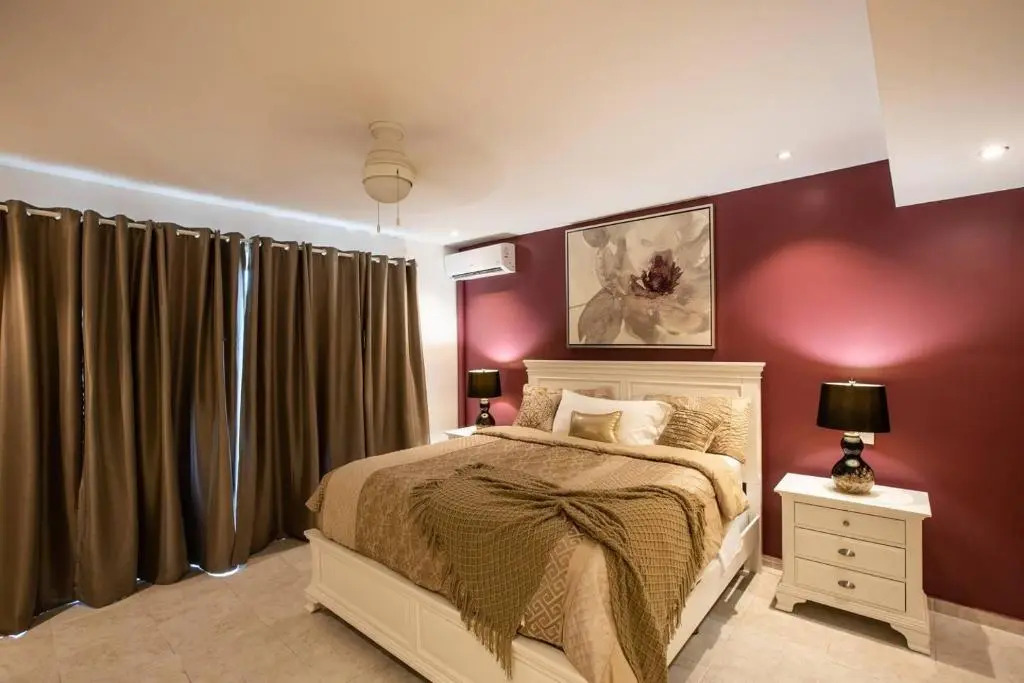Garden View Condo in Maho