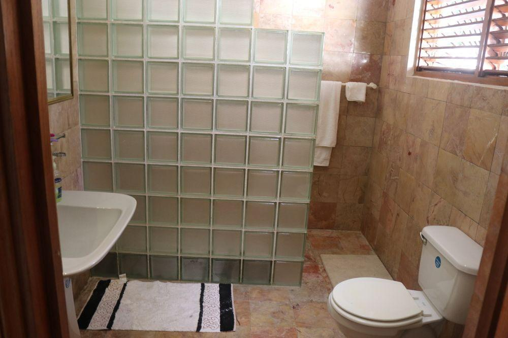 10 Br Guesthouse - Montego Bay - Prj 1434