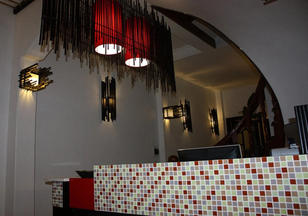 Cinnamon Hotel