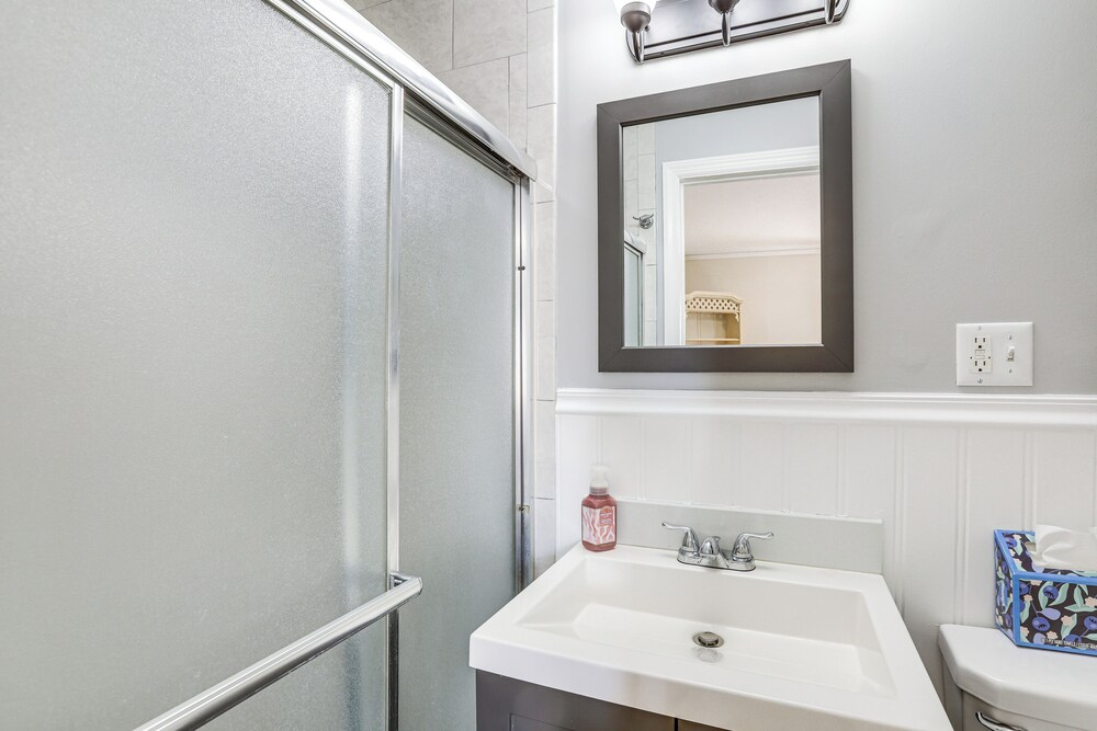 1 Mi to NYC Train & Arts District: Rahway Escape