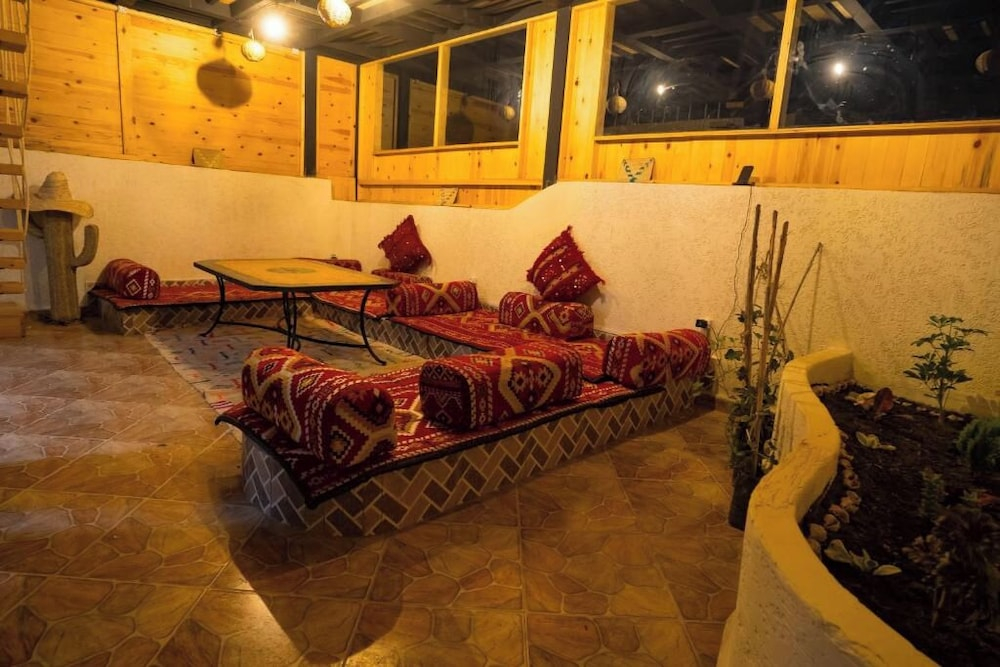 FU Space Hostel