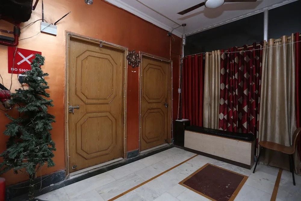 OYO 10266 Hotel Amantran