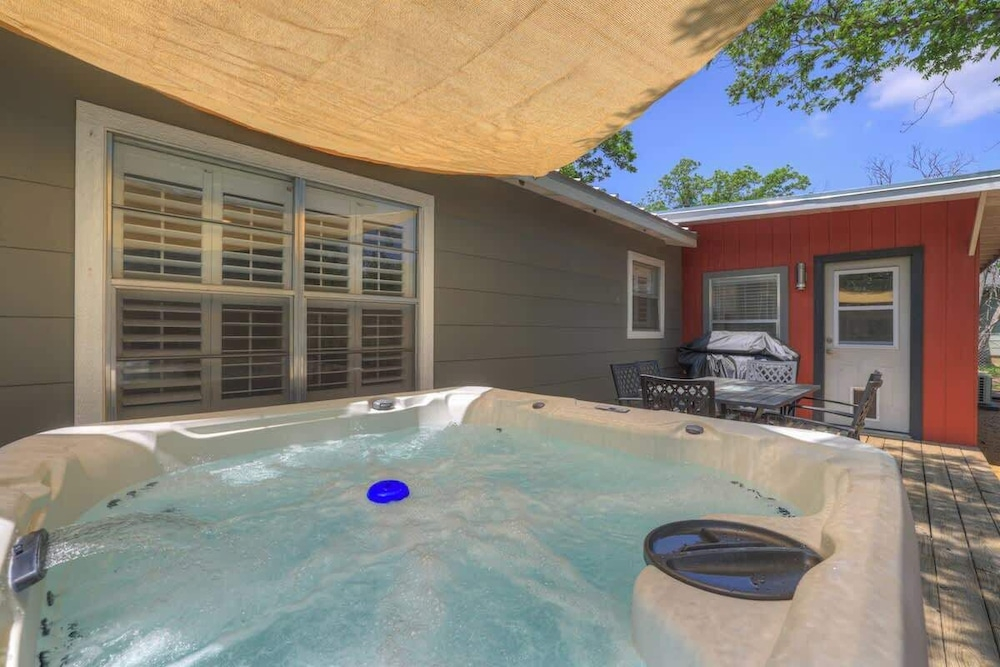Luxury Mid Century Charmer Near Historic Main St
