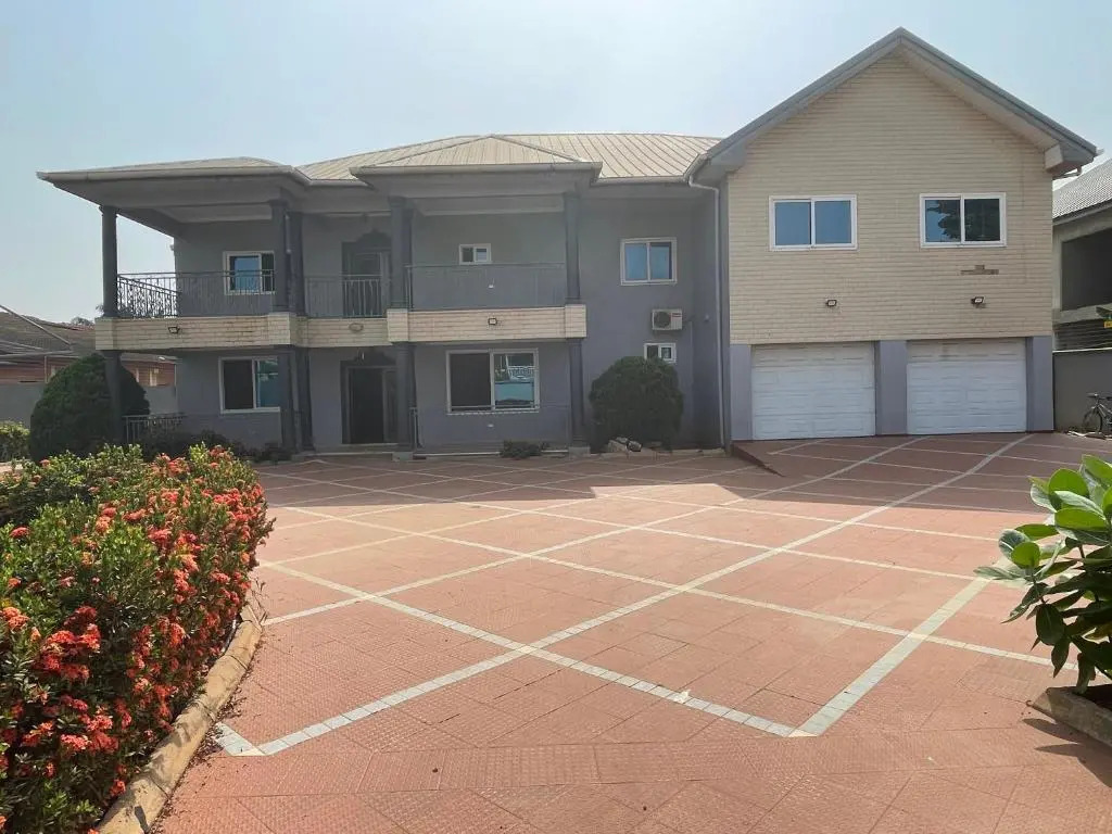 5 Bedroom Vacation home in Adenta