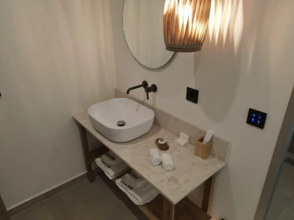 Cabana White Boutique Hotel