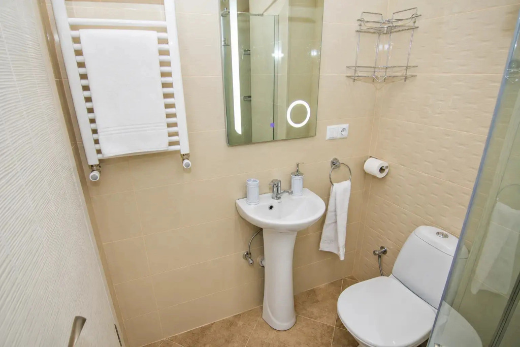 Квартира Spacious 3-Room Apartment Near the Black Sea