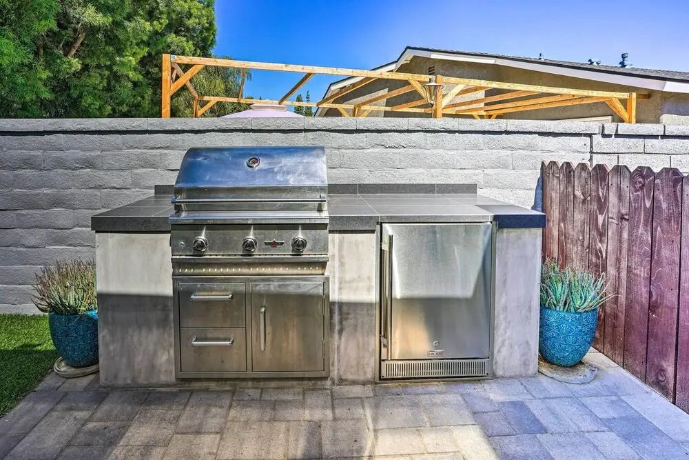 Sunny Orange County Abode w/ Fire Pit & Backyard!