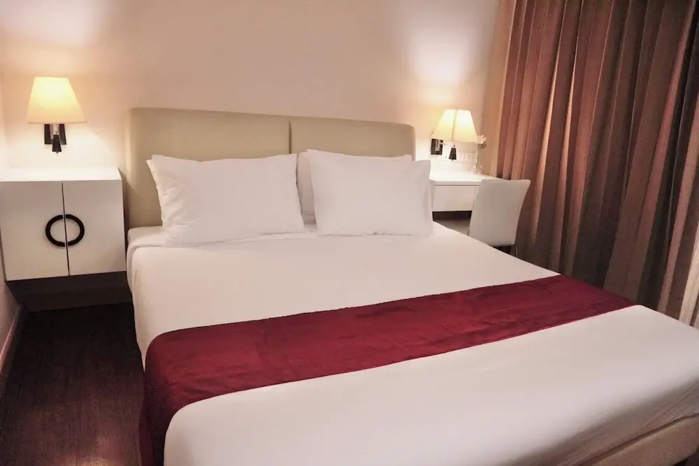 Icon Narindra Suites Hotel