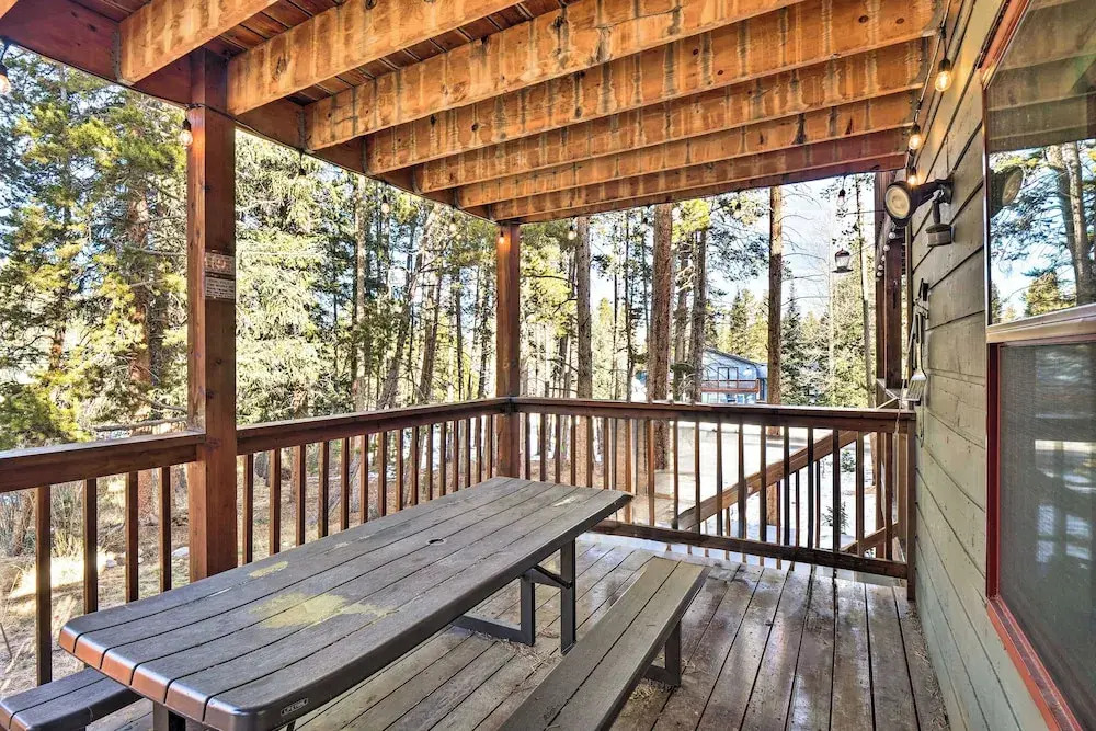 Sauna, Deck & Fire Pit: Breckenridge Townhouse!