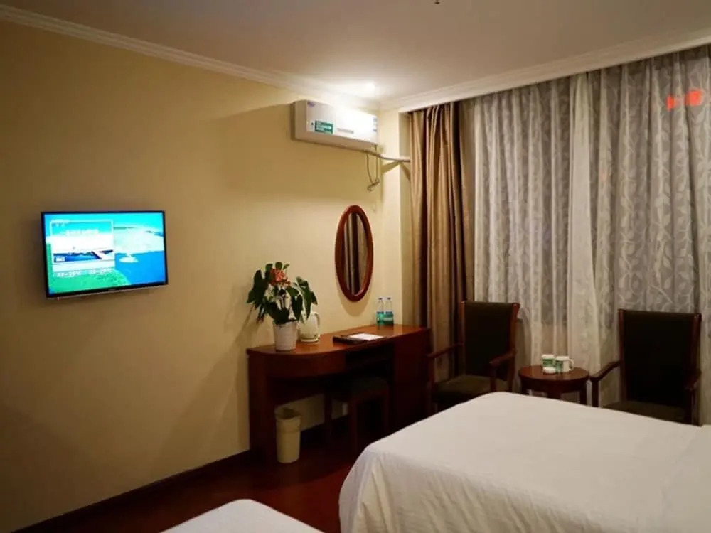 GreenTree Inn XuZhou Pizhou Railway Station Jiefang West Road Hotel