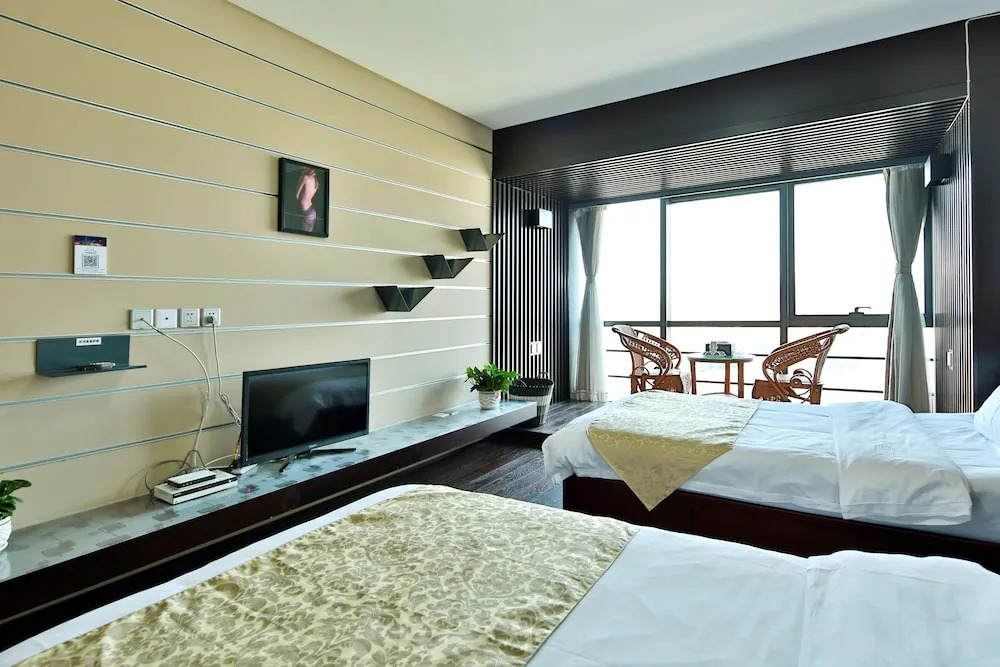 Qingdao Bandao Blue Bay Holiday Hotel