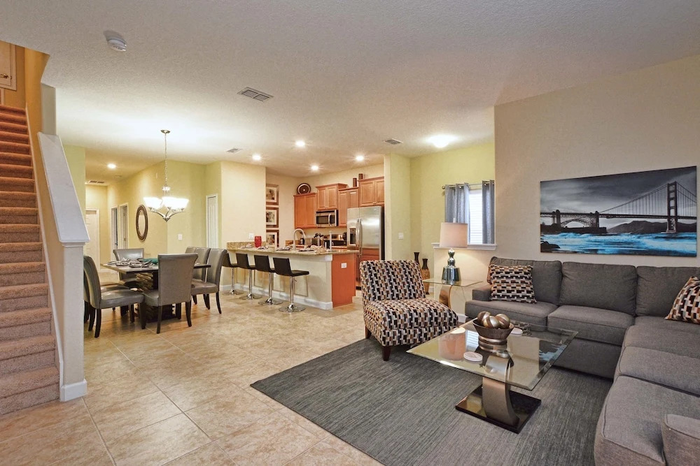 Storey Lake 5 Bedroom Townhome w Pool - 1600ST