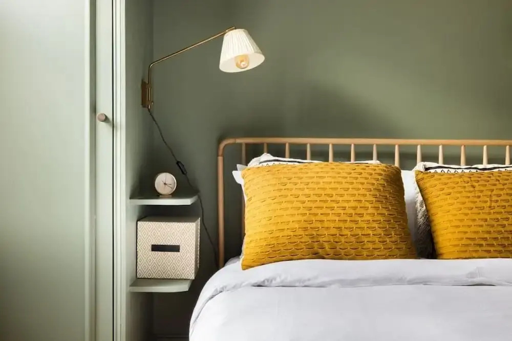 The Chelsea Corner - Stylish 2BDR with Rooftop Terrace